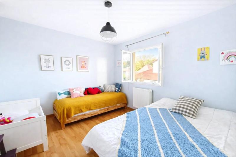 Maison - 187 m² - 7 pièces