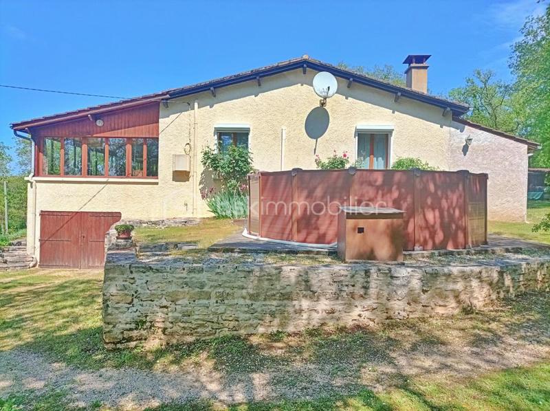 Maison traditionnelle - 157 m² - 6 pièces