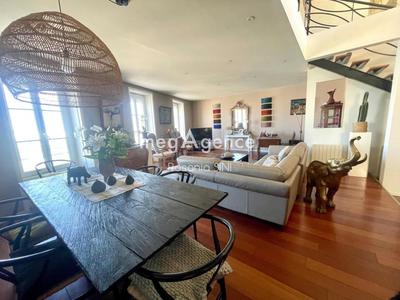 Appartement - 172 m² - 7 pièces