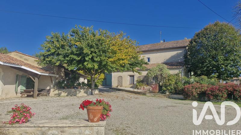 Maison - 400 m² - 17 pièces