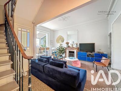 Maison - 166 m² - 6 pièces