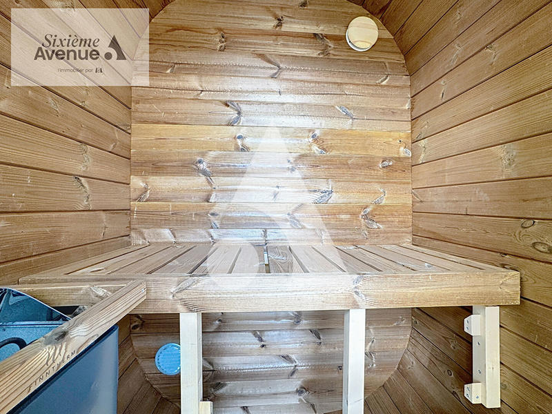 Appartement - 192 m² - 4 pièces