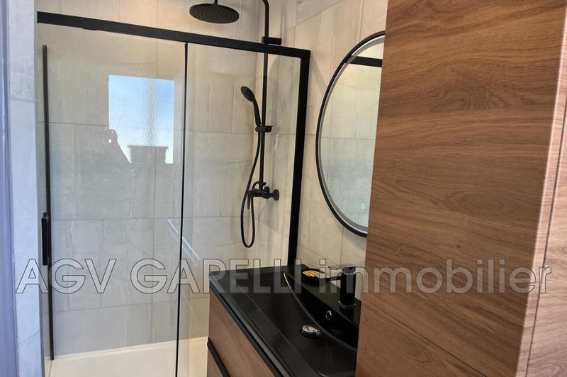 Appartement - 100 m² - 5 pièces