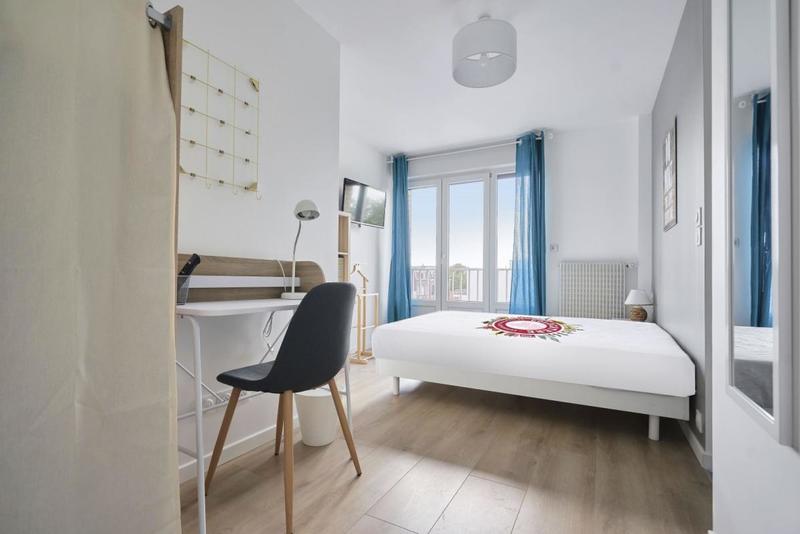 Appartement - 99 m² - 6 pièces