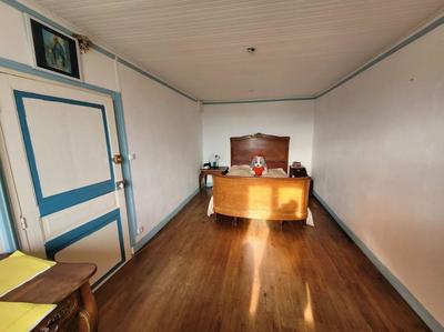 Maison - 106 m² - 7 pièces