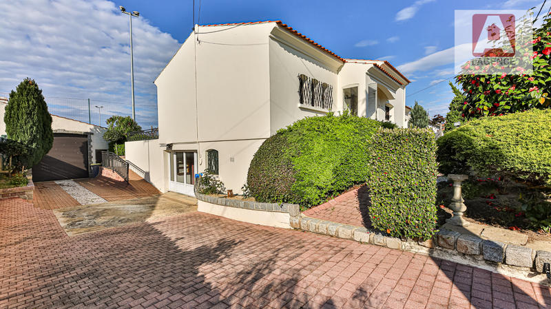 Maison - 120 m² - 3 pièces