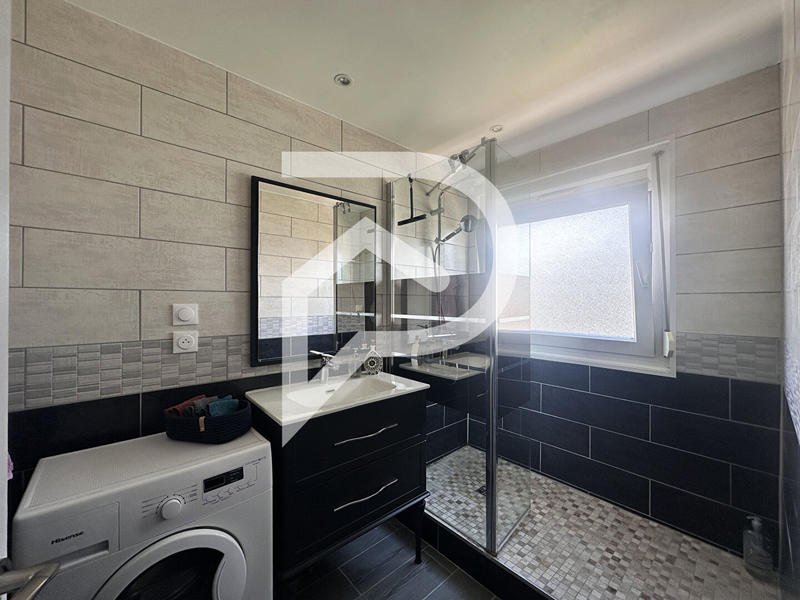 Appartement - 79 m² - 4 pièces