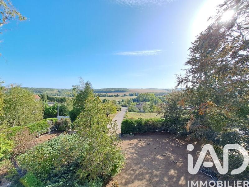 Maison - 196 m² - 8 pièces