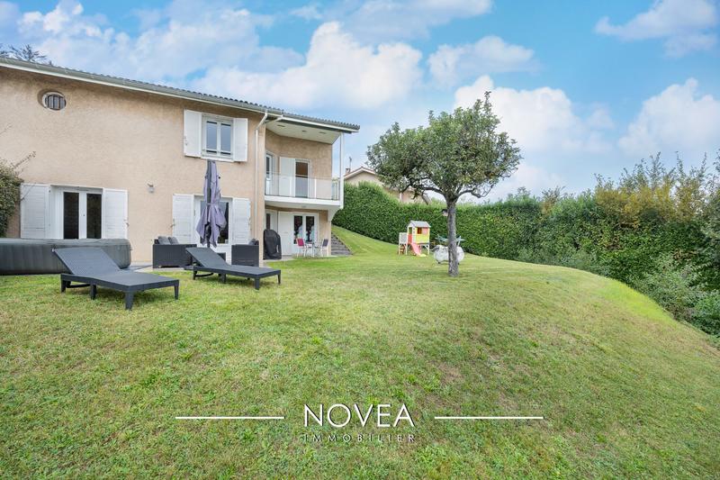 Maison - 135 m² - 6 pièces