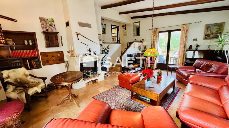 Maison - 137 m² - 6 pièces