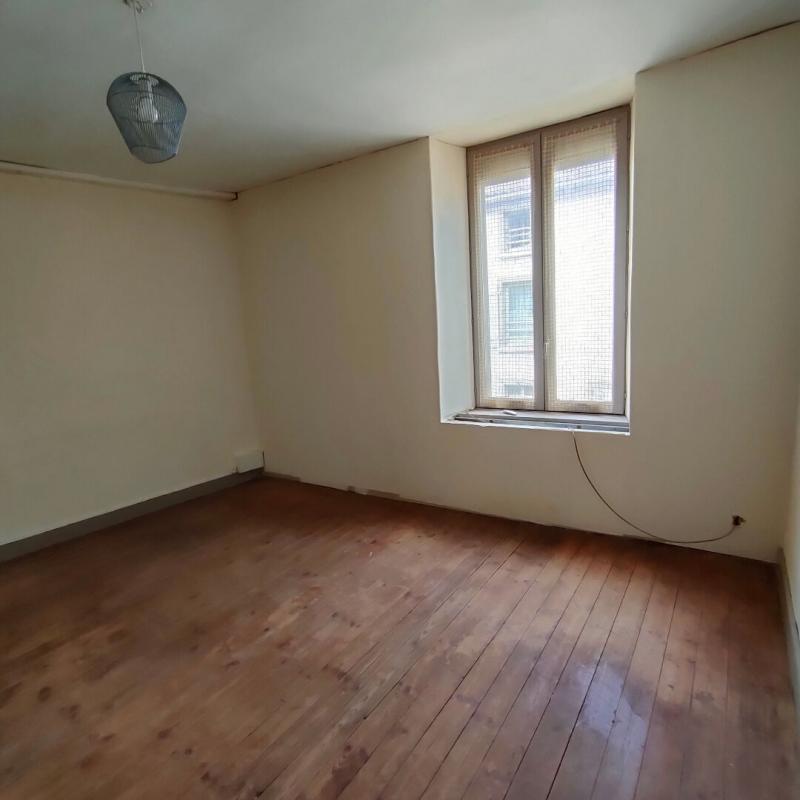 Maison - 96 m² - 6 pièces