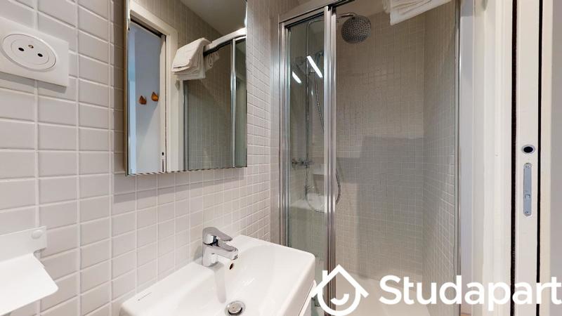 Chambre - 15 m² - 1 pièce