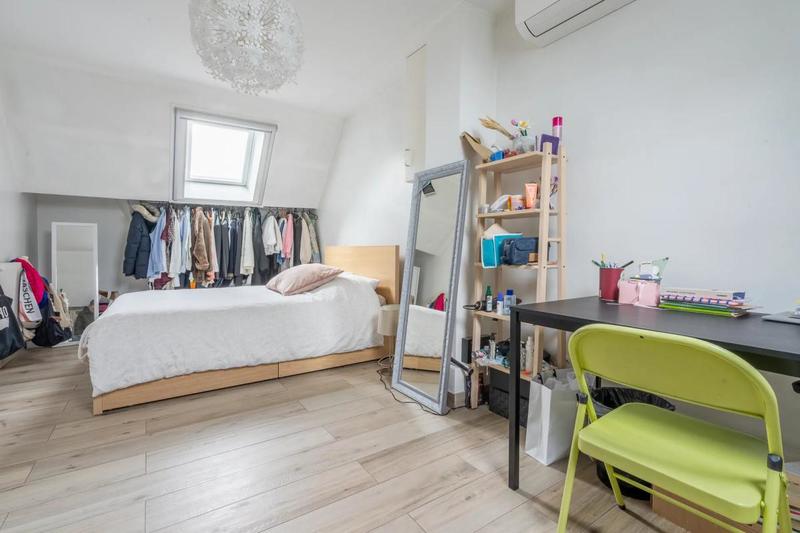 Maison - 196 m² - 8 pièces