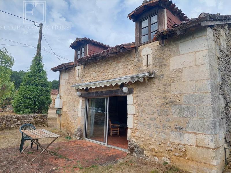 Maison - 390 m² - 16 pièces