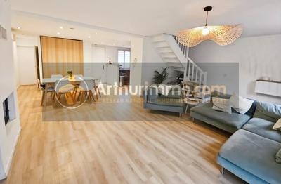 Maison - 102 m² - 6 pièces