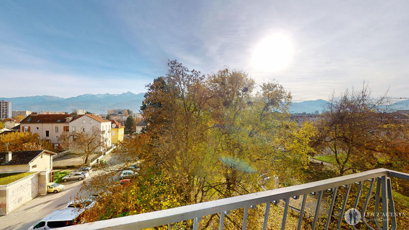 Appartement - 65 m² - 4 pièces