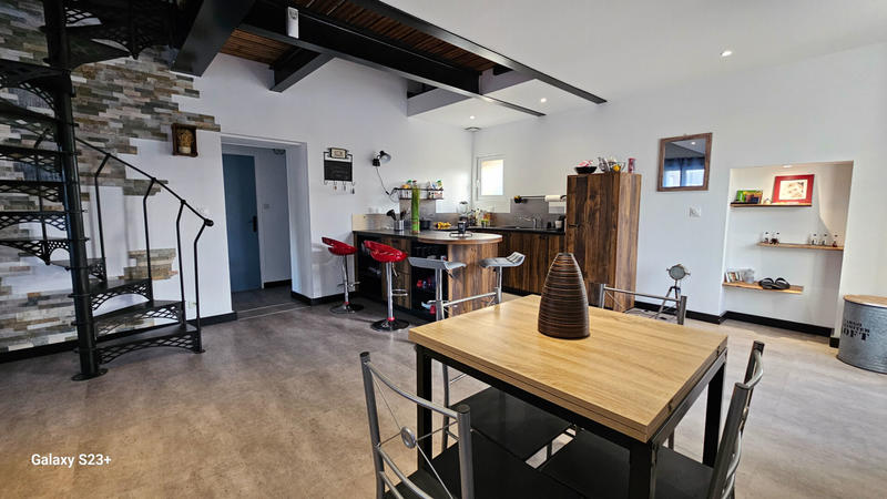 Maison - 105 m² - 4 pièces