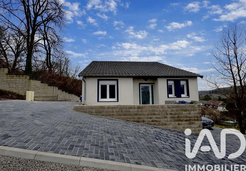 Maison - 226 m² - 8 pièces