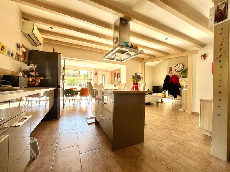 Maison - 114 m² - 4 pièces