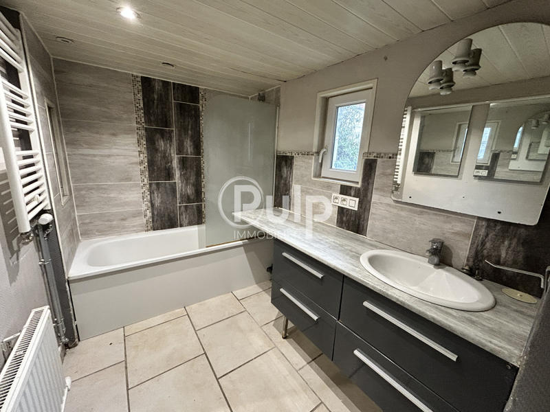 Maison - 70 m² - 4 pièces