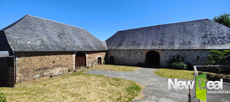 Demeure - 226 m² - 9 pièces