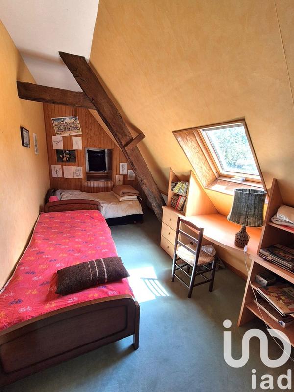 Maison - 234 m² - 8 pièces