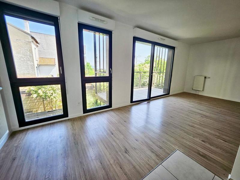 Appartement - 94 m² - 5 pièces