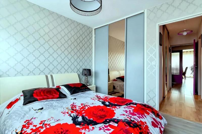 Appartement - 86 m² - 4 pièces