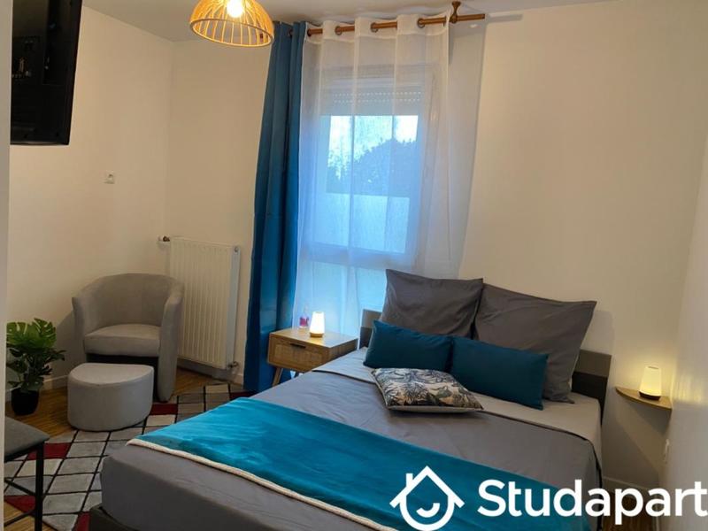 Chambre - 10 m² - 1 pièce