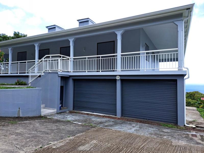 Maison - 225 m² - 7 pièces