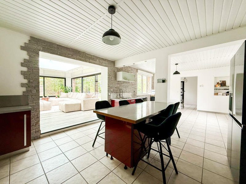 Maison - 186 m² - 7 pièces