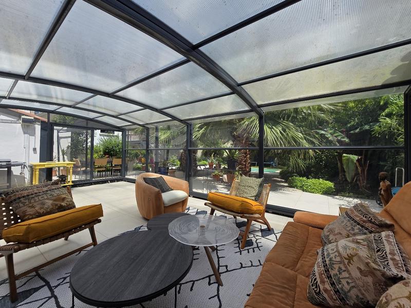 Maison - 189 m² - 6 pièces