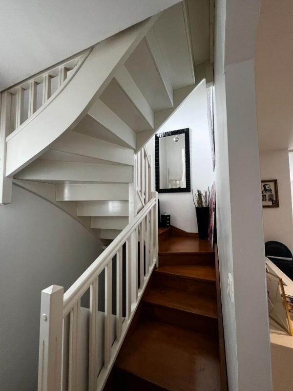 Maison - 250 m² - 5 pièces