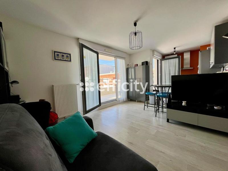 Appartement - 80 m² - 4 pièces