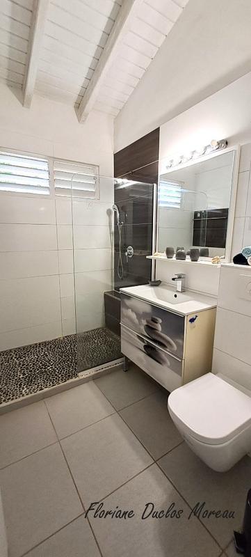 Propriété - 175 m² - 9 pièces