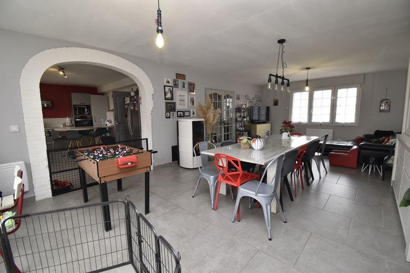 Pavillon - 150 m² - 8 pièces