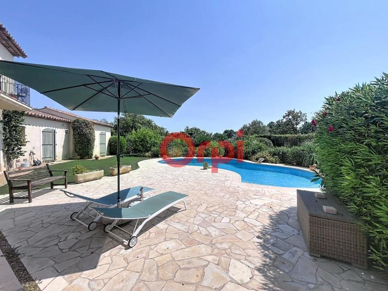 Maison - 140 m² - 4 pièces