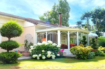 Maison - 166 m² - 8 pièces