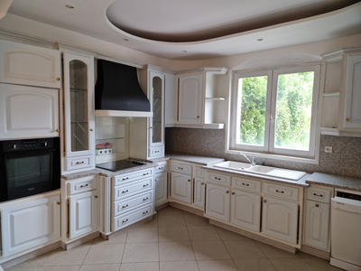 Maison - 224 m² - 7 pièces