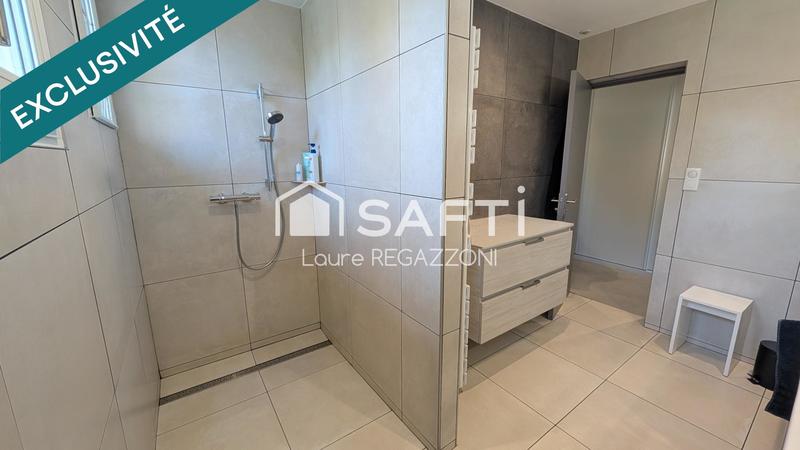 Villa - 291 m² - 13 pièces