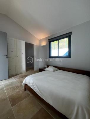 Maison - 168 m² - 6 pièces