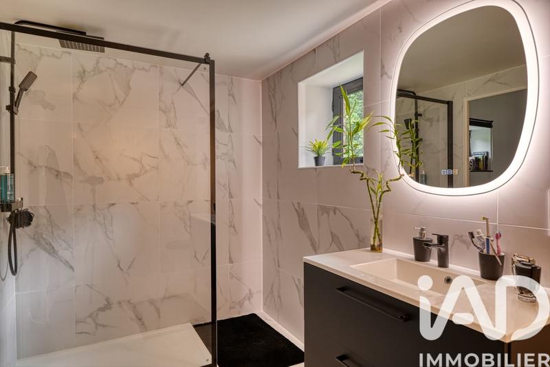 Maison - 350 m² - 10 pièces