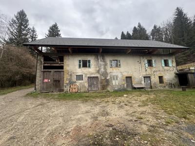 Moulin - 400 m² - 2 pièces