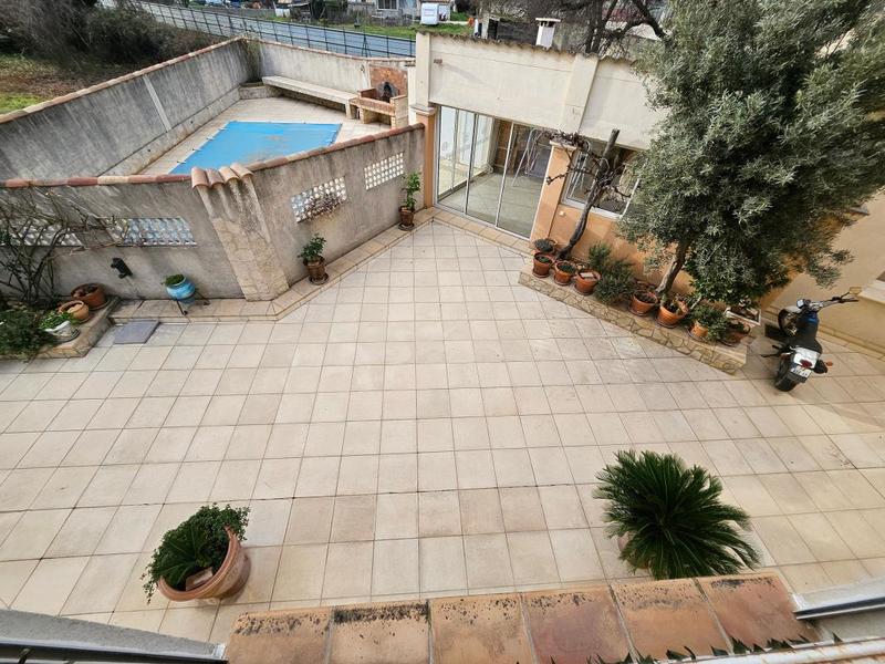 Immeuble - 700 m² - 4 pièces