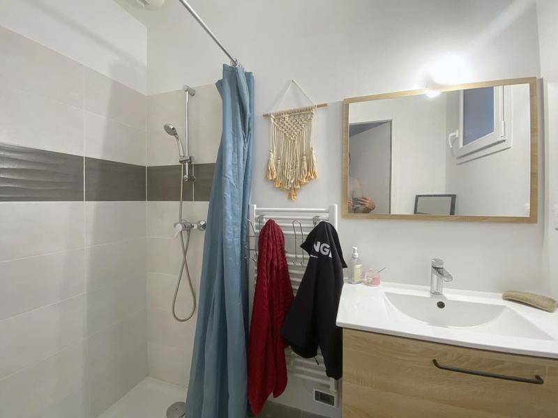 Maison - 92 m² - 5 pièces