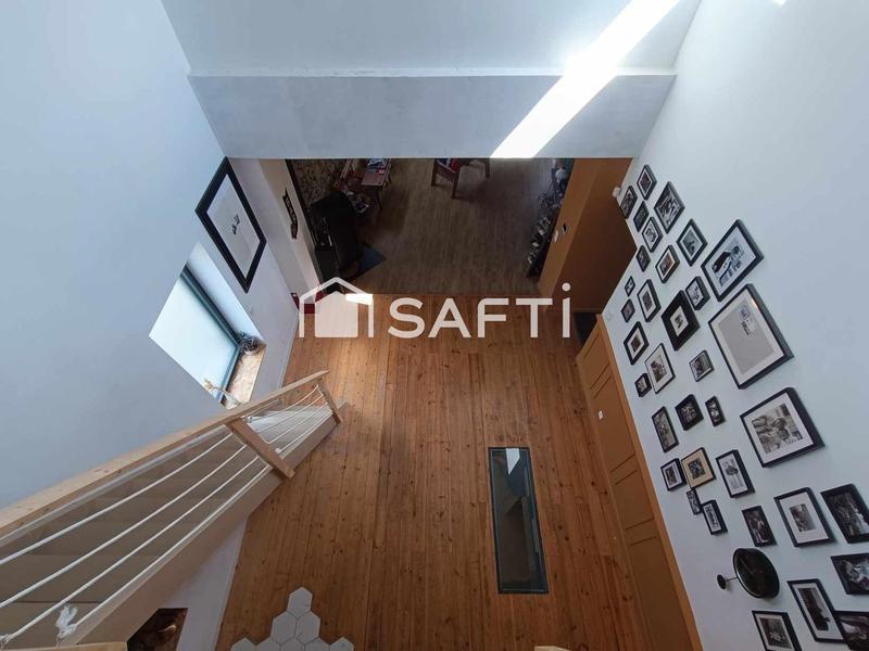 Villa - 302 m² - 6 pièces