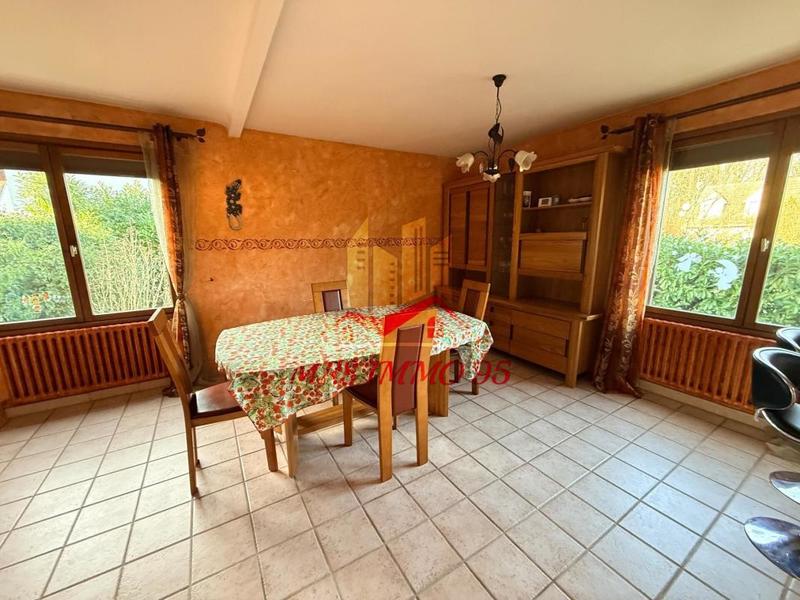 Maison - 122 m² - 5 pièces