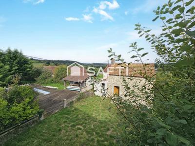 Maison - 300 m² - 8 pièces