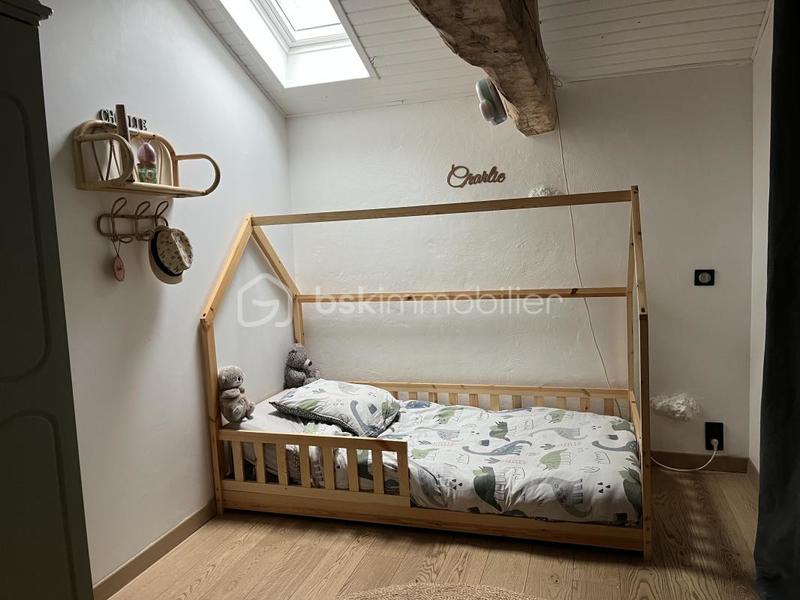 Demeure - 150 m² - 7 pièces