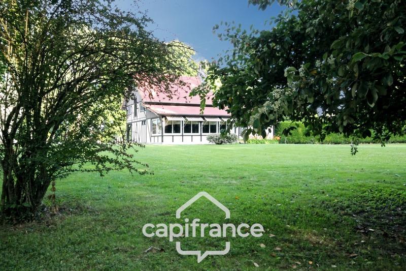 Maison - 254 m² - 8 pièces